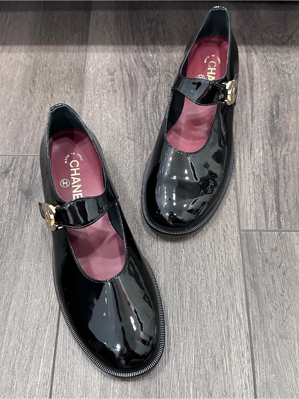 NEW CHANEL BLACK PATENT LEATHER MARYJANES WITH GOLD CC LOGO ADJUSTABLE LOCK 38C